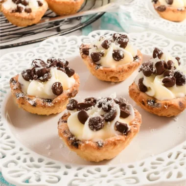 Deliciously Easy Mini Cannoli Cups Recipe