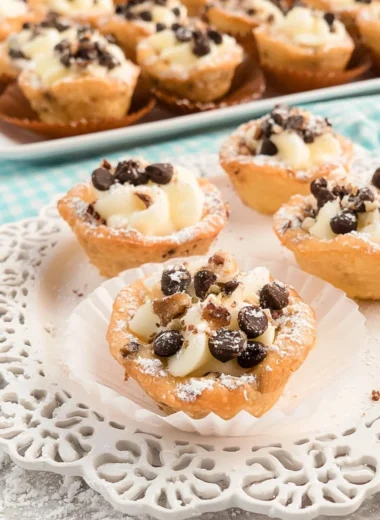 Delightful Mini Cannoli Cups Recipe