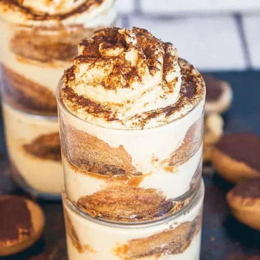 Easy Tiramisu Cups Recipe (Quick and Delicious!)