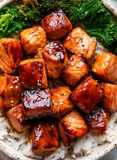 Deliciously Easy Blackstone Salmon Bites Recipe